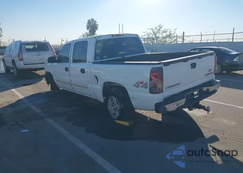2004 Chevrolet Silverado 1500 Ls z USA, uszkodzony, nr VIN 2GCEK13T741308126